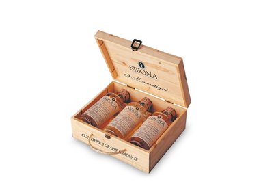 Distilleria Sibona - Gift Box with Grappas graded Moscato, Barbera, Arneis (3x50cl)